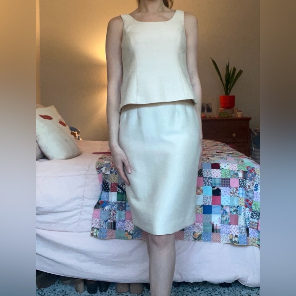 Kasper Two-Piece Set, Cream, Knee Length Skirt, Sleeveless Top, Size 2P
